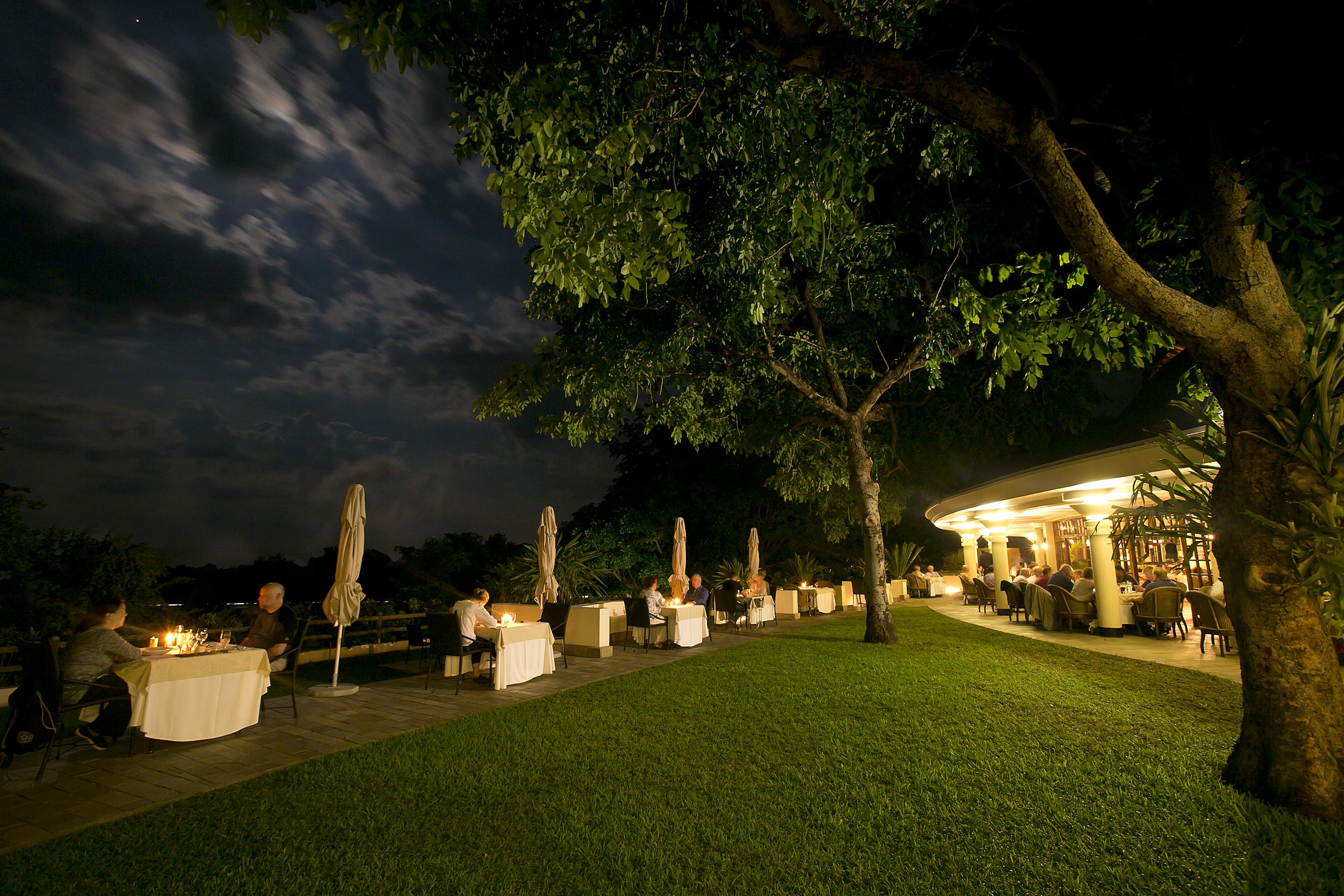 Ilala Lodge Hotel Victoria Falls Ngoại thất bức ảnh