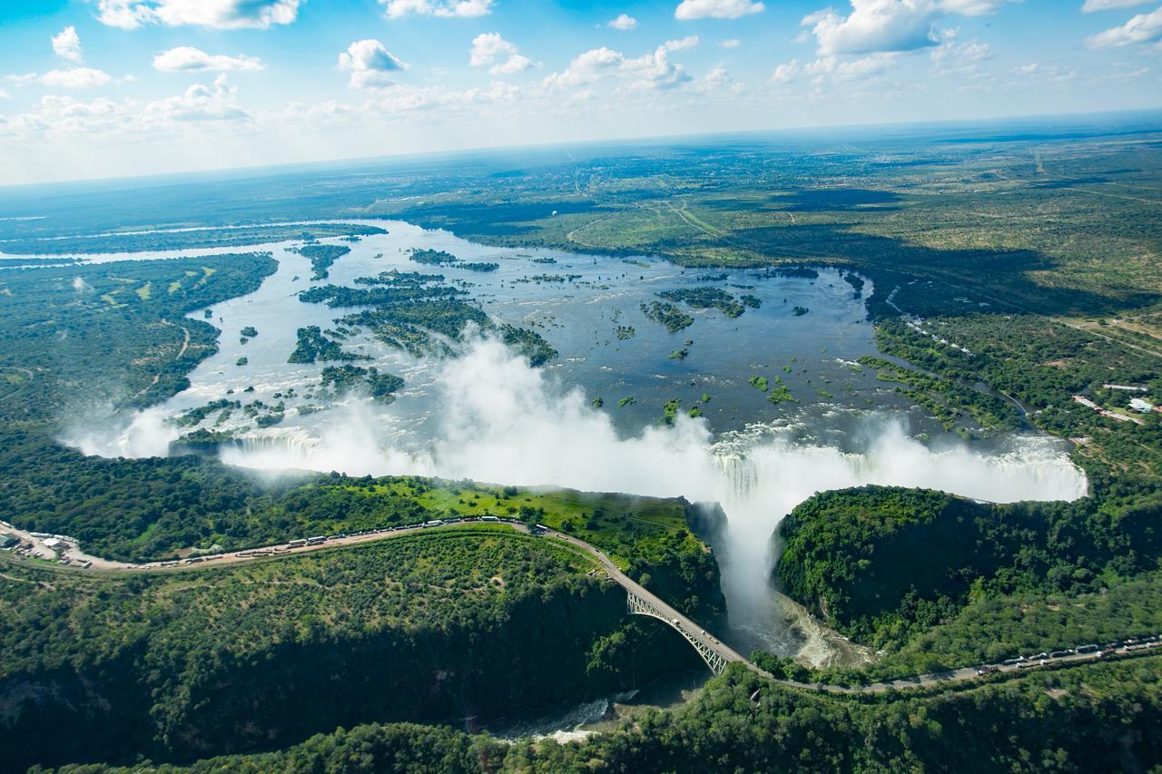 Ilala Lodge Hotel Victoria Falls Ngoại thất bức ảnh